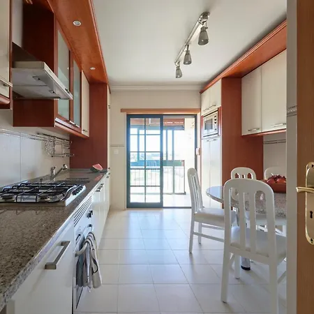 Junto Nova&praia Ii Carcavelos (Lisbon)